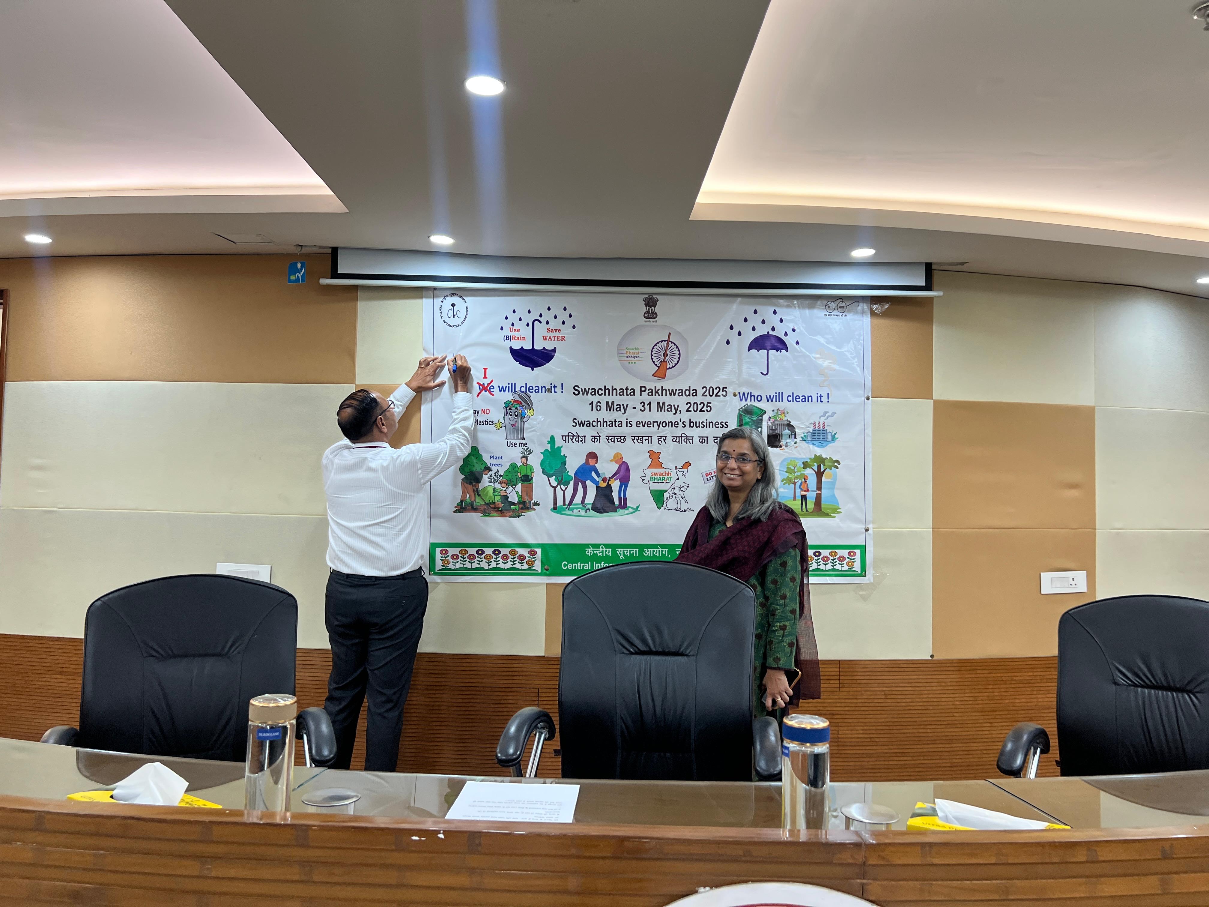 chief ic and sec madam signed the pledge of Swachata pakhwada 2025